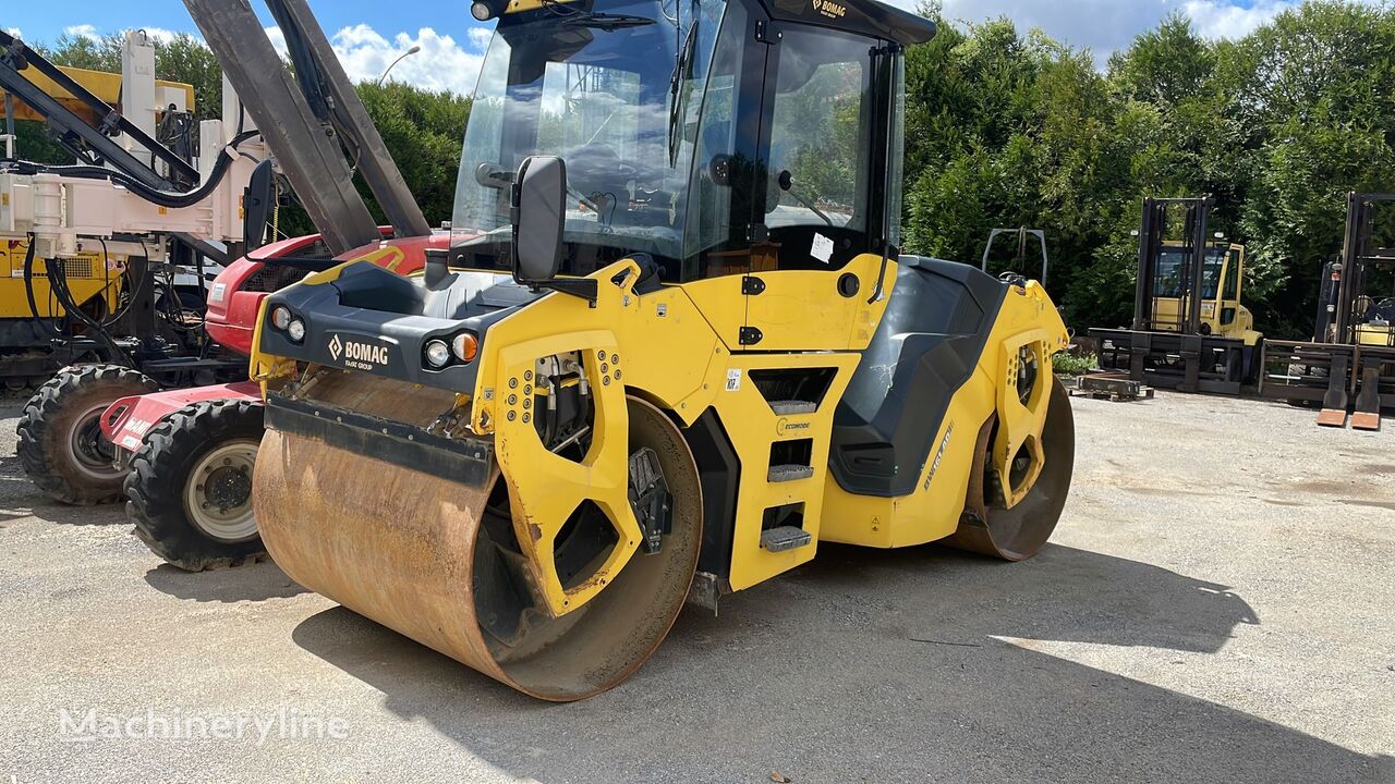 BOMAG Bw161 compactor