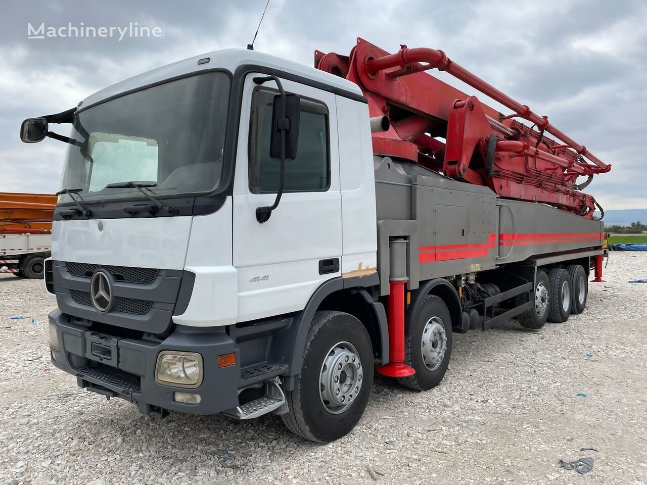 KCP 55  on chassis Mercedes-Benz ACTROS  concrete pump