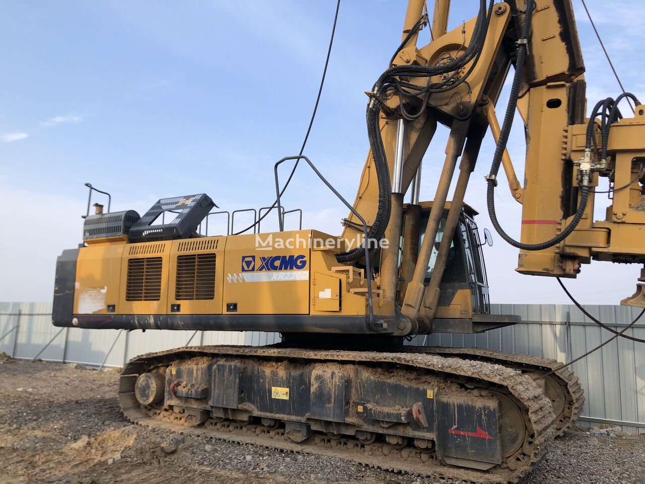 XCMG XR220D drilling rig