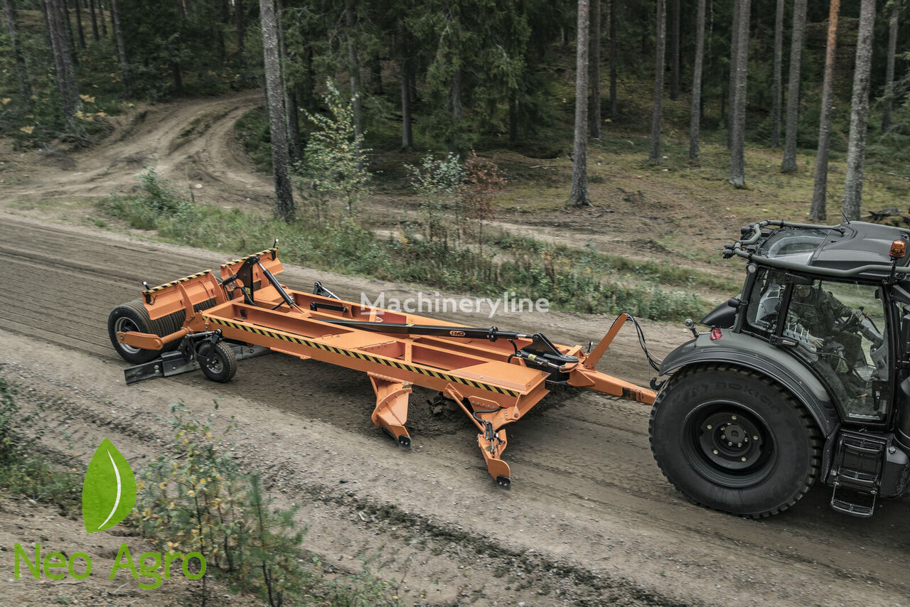 new FMG TLN250 pull-type grader