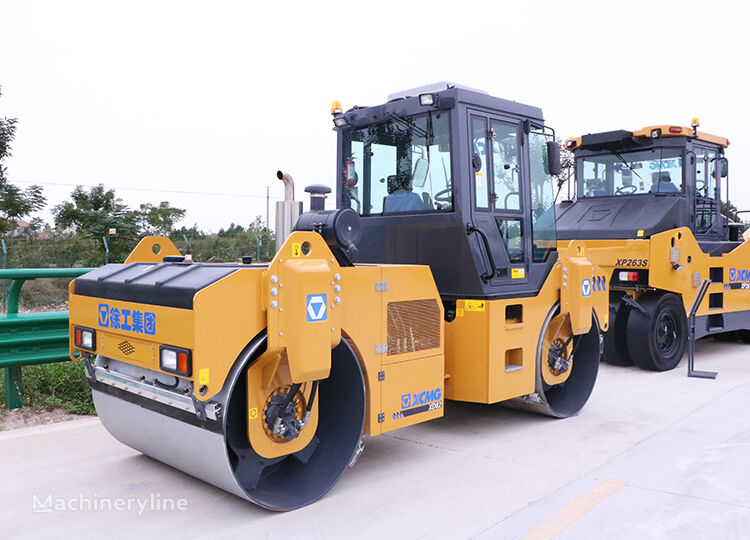 new XCMG XD83 road roller