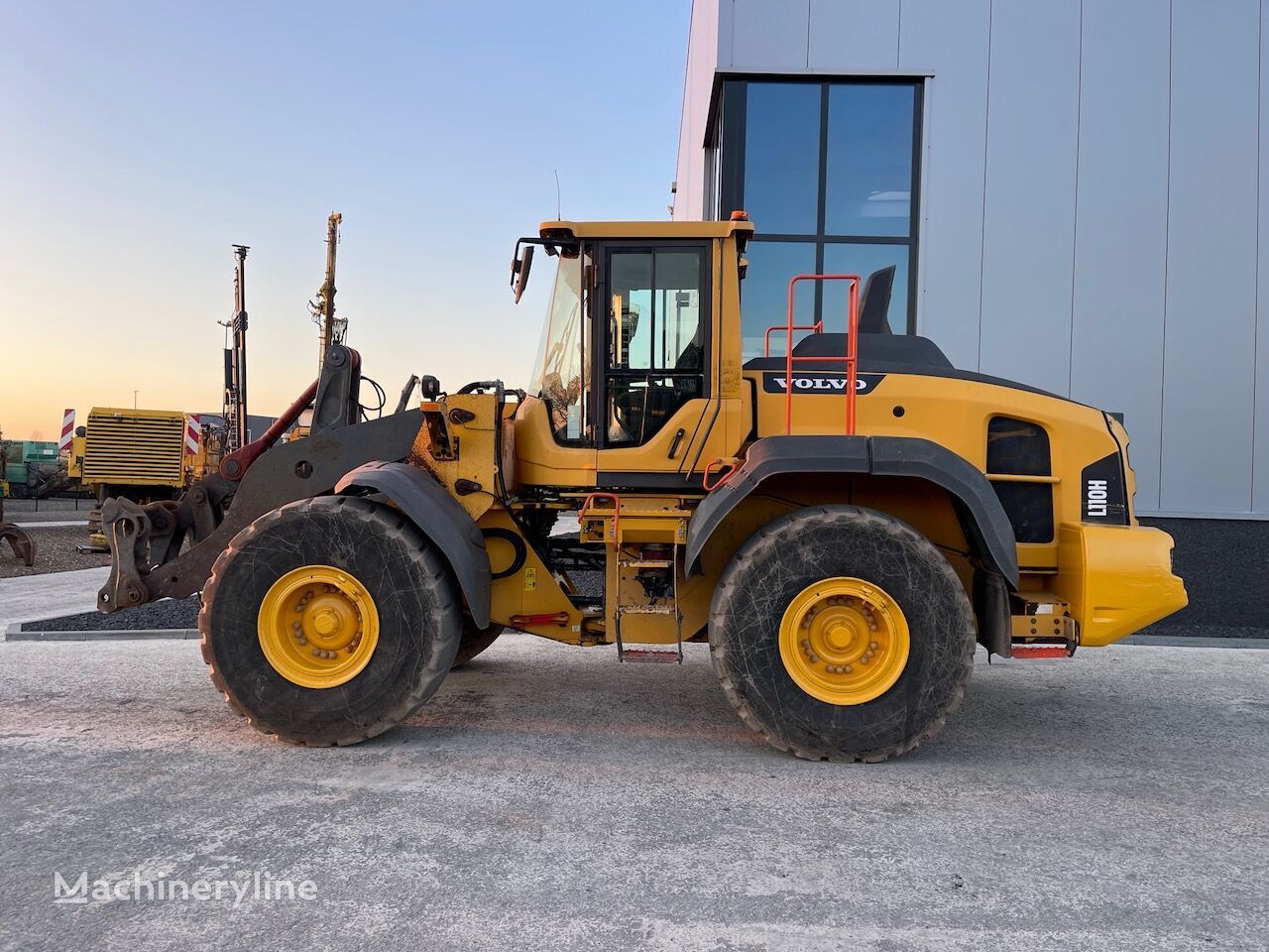 Volvo L110H wheel loader